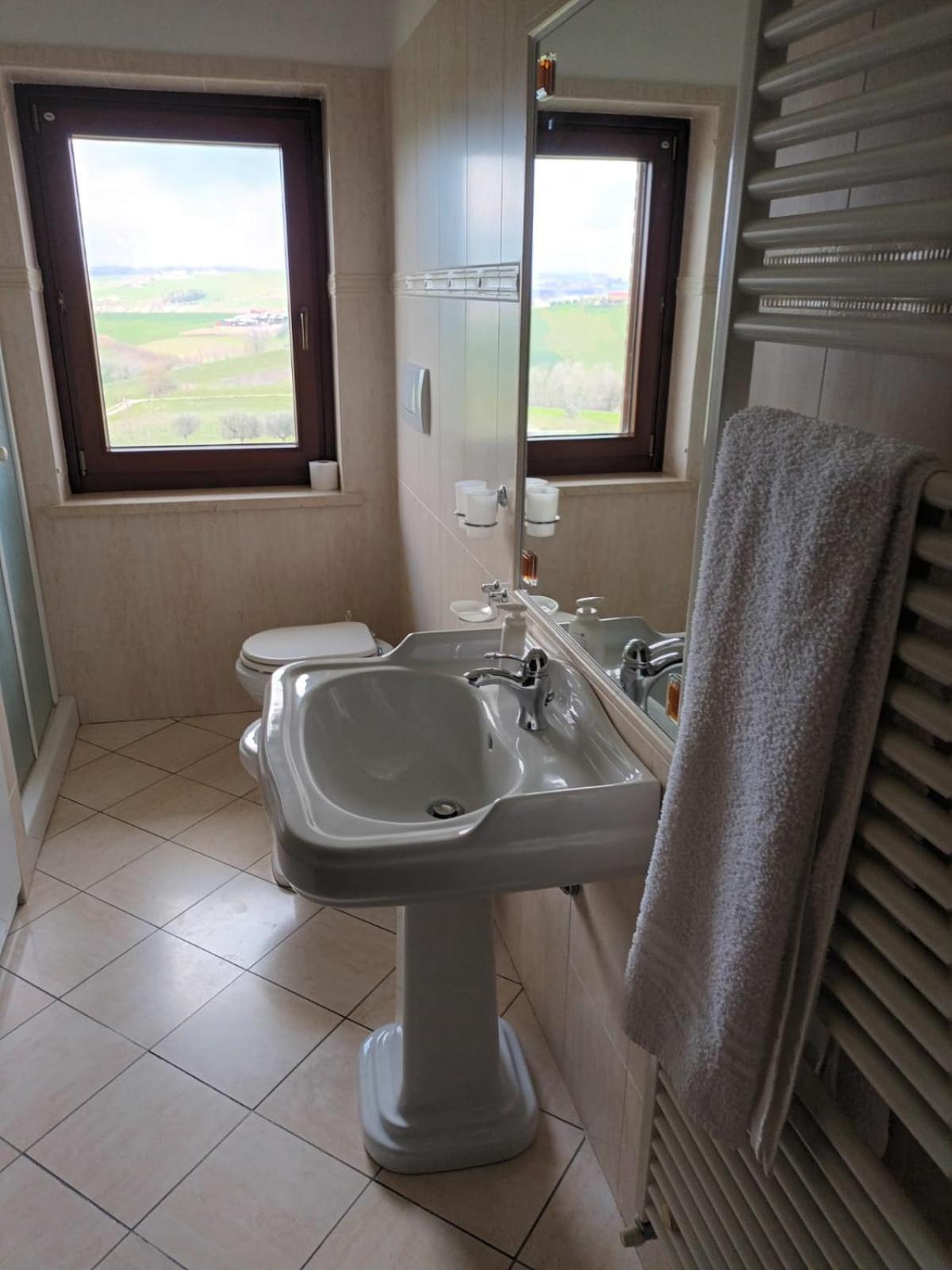 Casa Di Campagna Villa De Luca Bellante Eksteriør billede